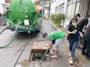Thông tắc cống